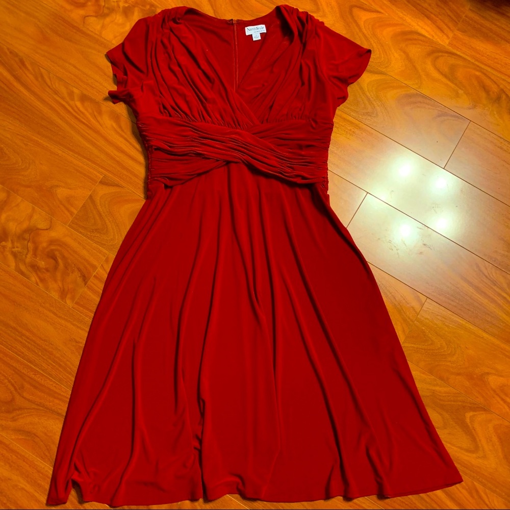 Holiday showstopper party dress! sz 18